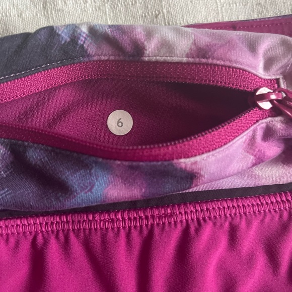 Lululemon running shorts - Picture 4 of 12